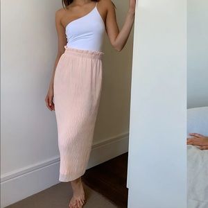 Babaton peach Gabriola skirt never worn!!!